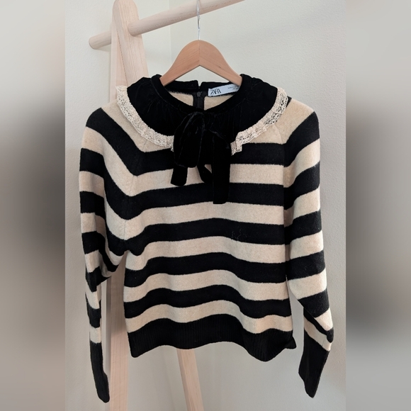 Zara Women's Striped Black and Cream Sweater with Velvet Lace Collar, Sz M - Picture 1 of 8
